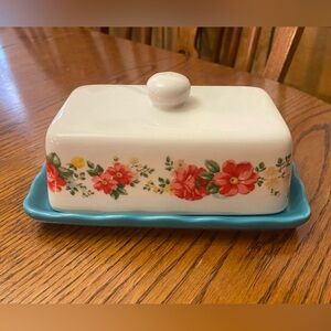 The Pioneer Woman Floral Ceramic Butter Dish with Lid